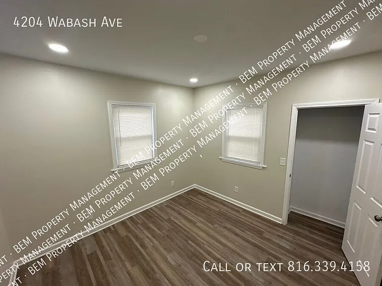 4204 Wabash Ave — Photo 8