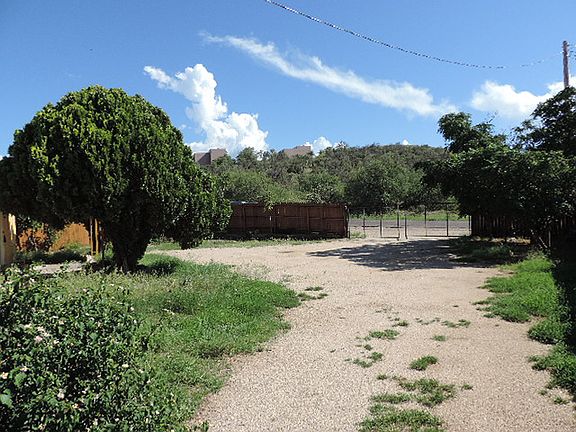 4th image of 1583 N Calle Futura