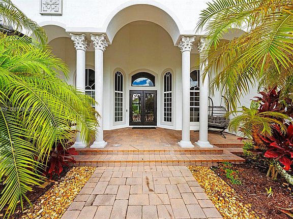 5th image of 12401 N Stonebrook Cir