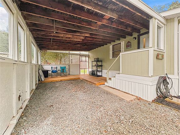 5th image of 133 Pinella Dr