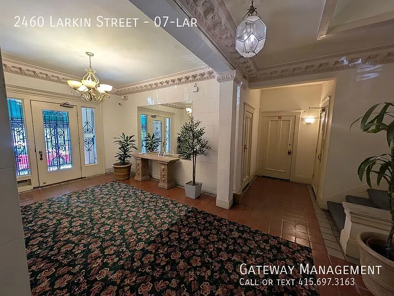 2460 Larkin St #7 — Photo 14