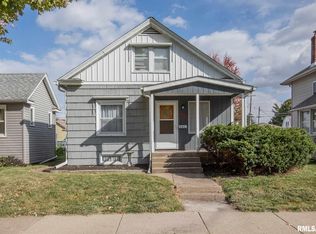 1553 40th St, Rock Island, IL 61201