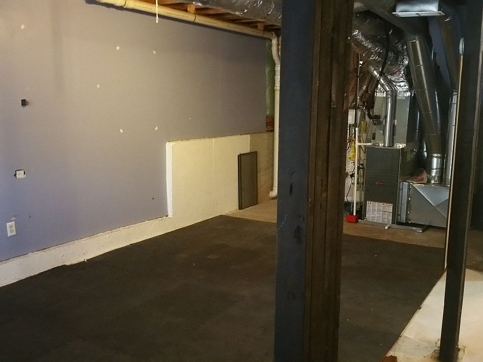 1st image of 2477 Jade Dr