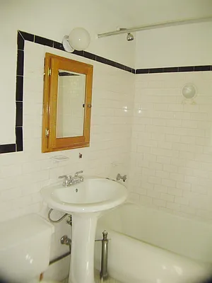 Rented by M.Woods & Associates | media 31