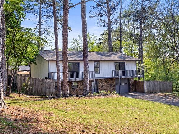 2nd image of 8 Stonecrest Dr