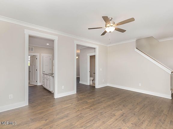 4th image of 207 Tuscany Circle