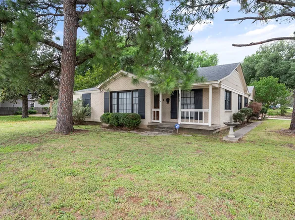 1225 N Sylvania Ave, Fort Worth, TX 76111
