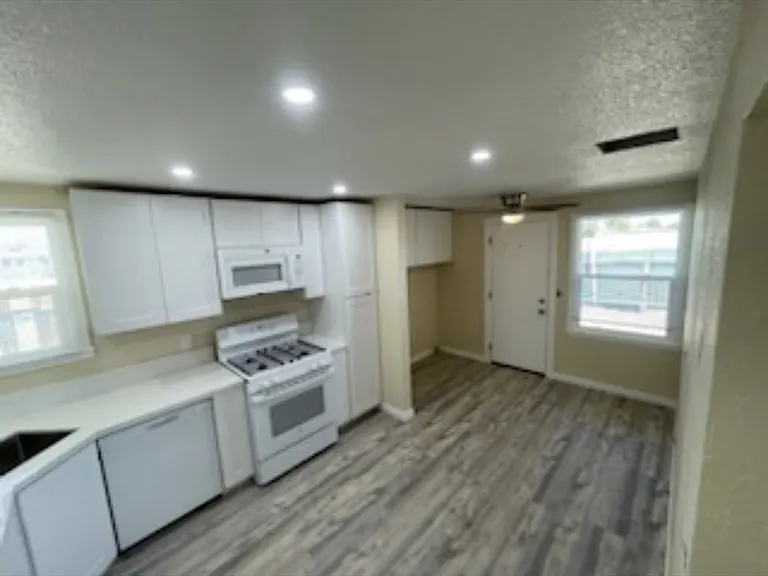 401 S Richmond Rd #A-B — Photo 4