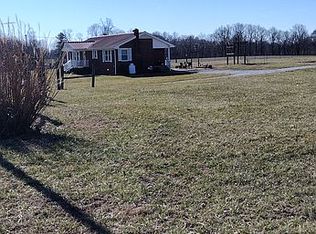 62 Sircy Ridge Ln, Pleasant Shade, TN 37145