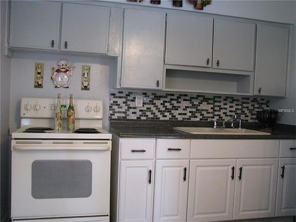 5th image of 4844 Washington St