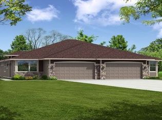 18068 62nd Ave N, Maple Grove, MN 55311