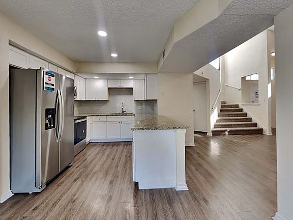 4th image of 1132 Settlers Way #1