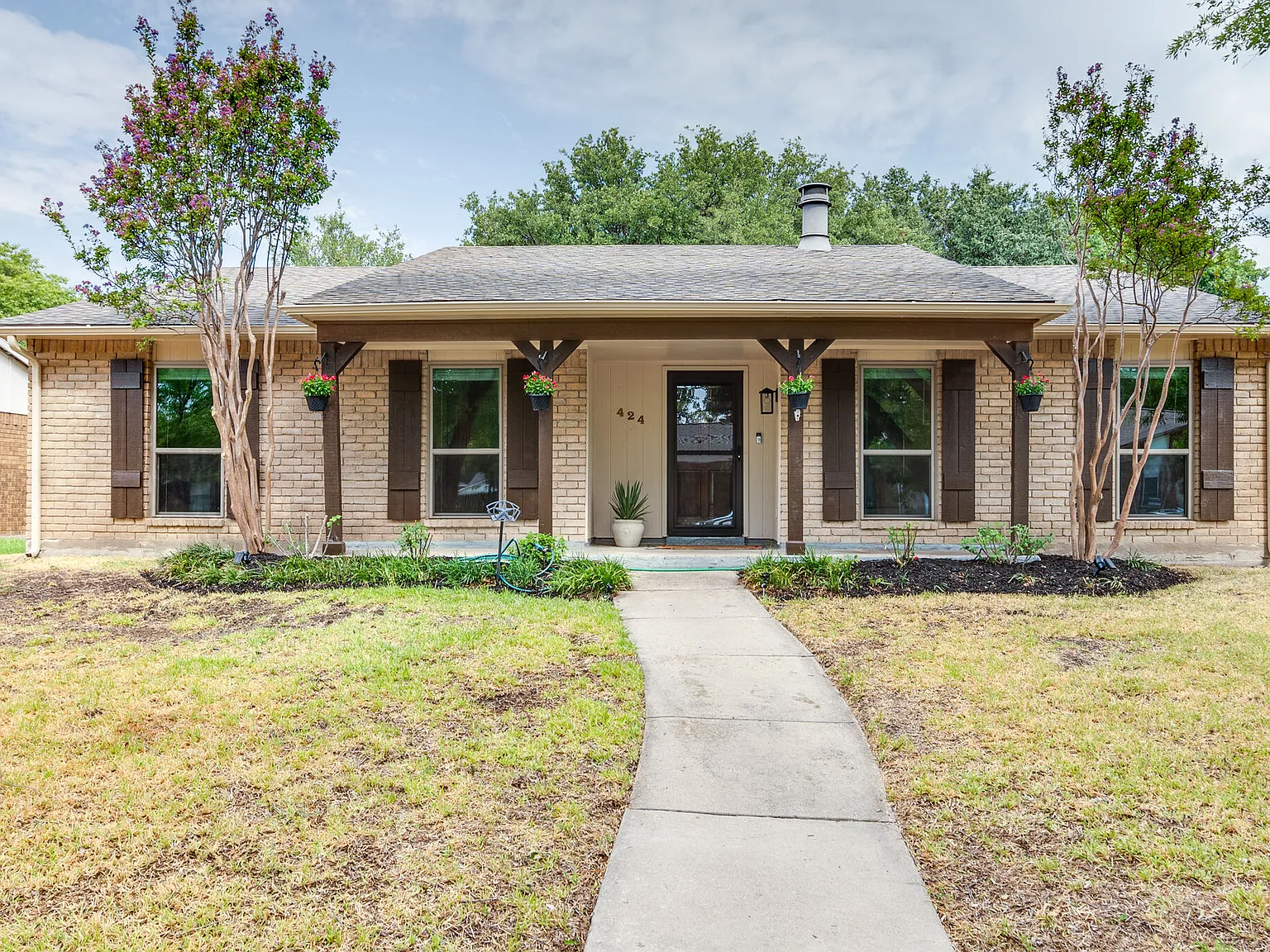 3 bed, 1711 sqft, $2,640 — Photo 1