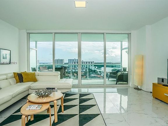 4th image of 400 S Sunny Isles Blvd #1519
