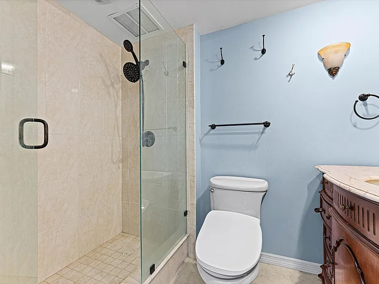 145 Ocean Ave #208 — Photo 18