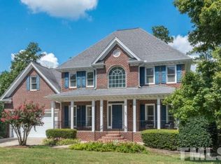 105 Spruce Ridge Ct, Holly Springs, NC 27540