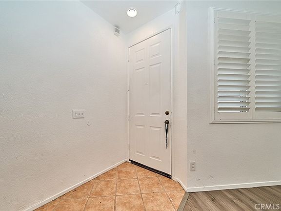 4th image of 14729 Foxfield Ln