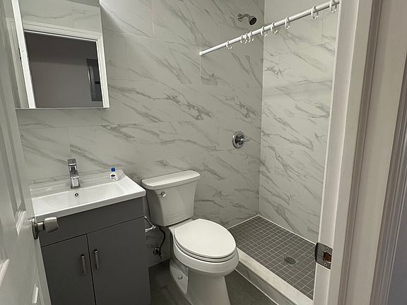 5th image of 73-08 Utopia Pkwy #2