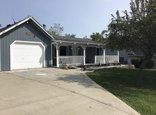 2072 Morningside Dr, Lawrenceburg, IN 47025