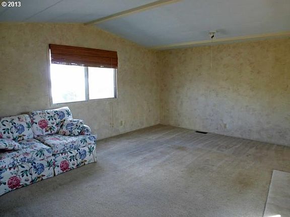 5th image of 10505 NE 53rd Ave Unit 30