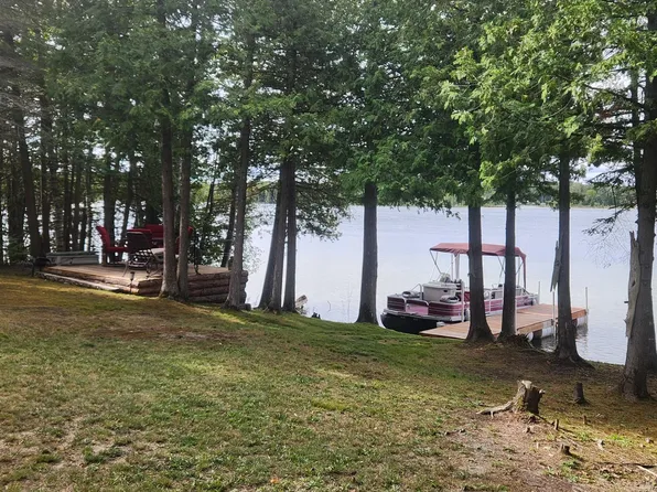 9828 Loons Nest Ln, Cheboygan, MI 49721