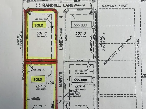 1030 Marys Ln, Hays, KS 67601