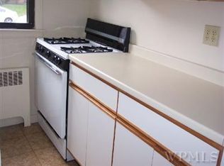 76 Cooper Dr APT 1B, New Rochelle, NY 10801