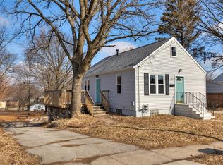 215 Watrous Ave, Des Moines, IA 50315