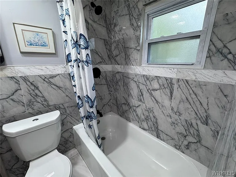 405 W Ferry St #LOWER — Photo 19