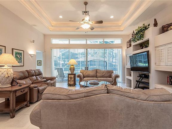 4th image of 528 Reserve Dr