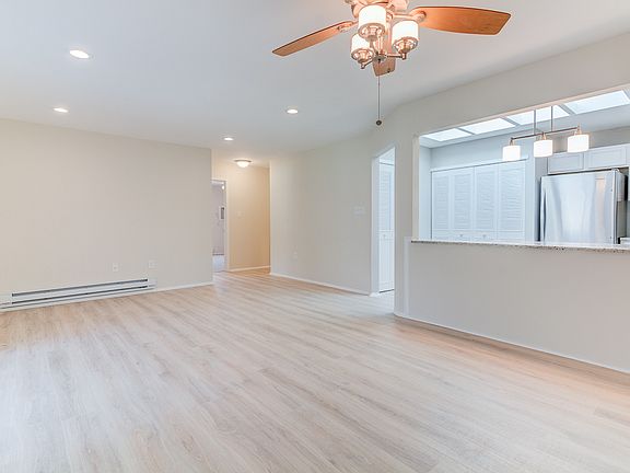 OPEN CONCEPT LIVING AREA