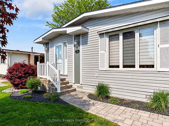 3rd image of 48 Redford Dr