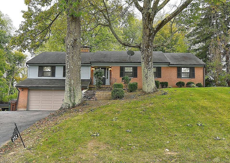 1st image of 252 Burgess Ave