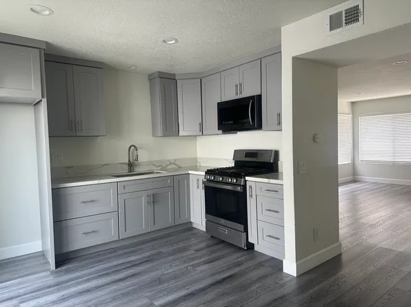 12836 12th St APT 84, Chino, CA 91710