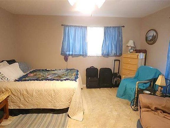 5th image of 401 N River Oaks Dr