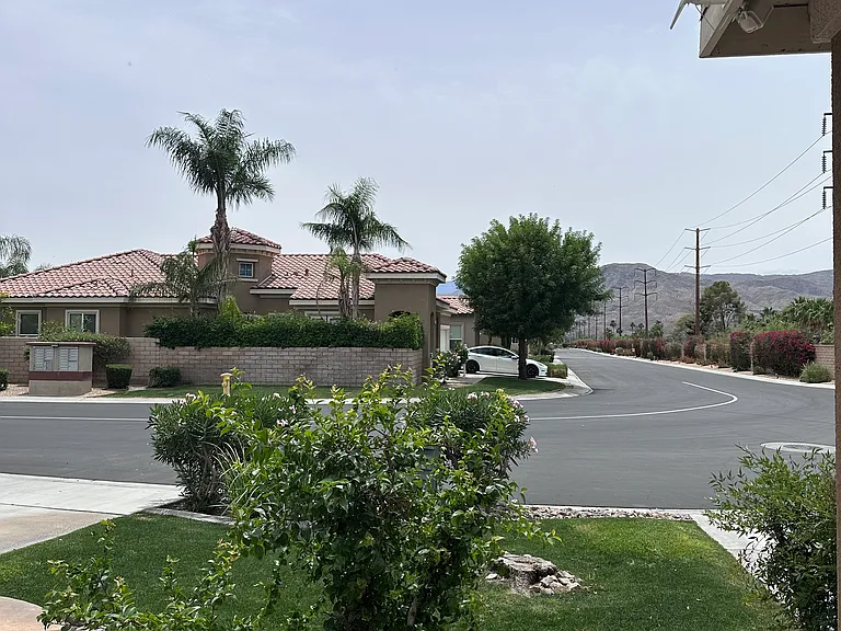 102 Shoreline Dr — Photo 32