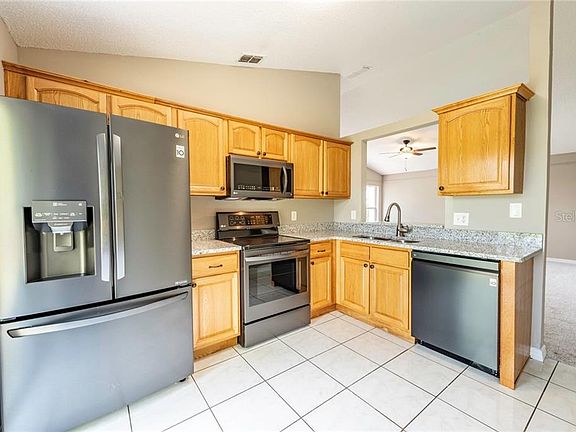 2nd image of 600 Grandiflora Dr