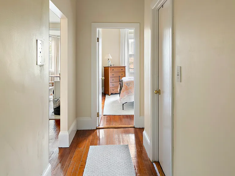 144 Marlborough St #5 — Photo 9