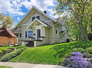 600 W 11th St, Cedar Falls, IA 50613