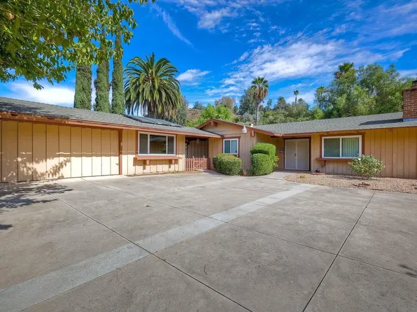 26419-26419 N Broadway N, Escondido, CA 92026