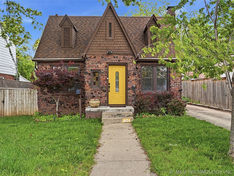 1st image of 1624 S Victor Ave