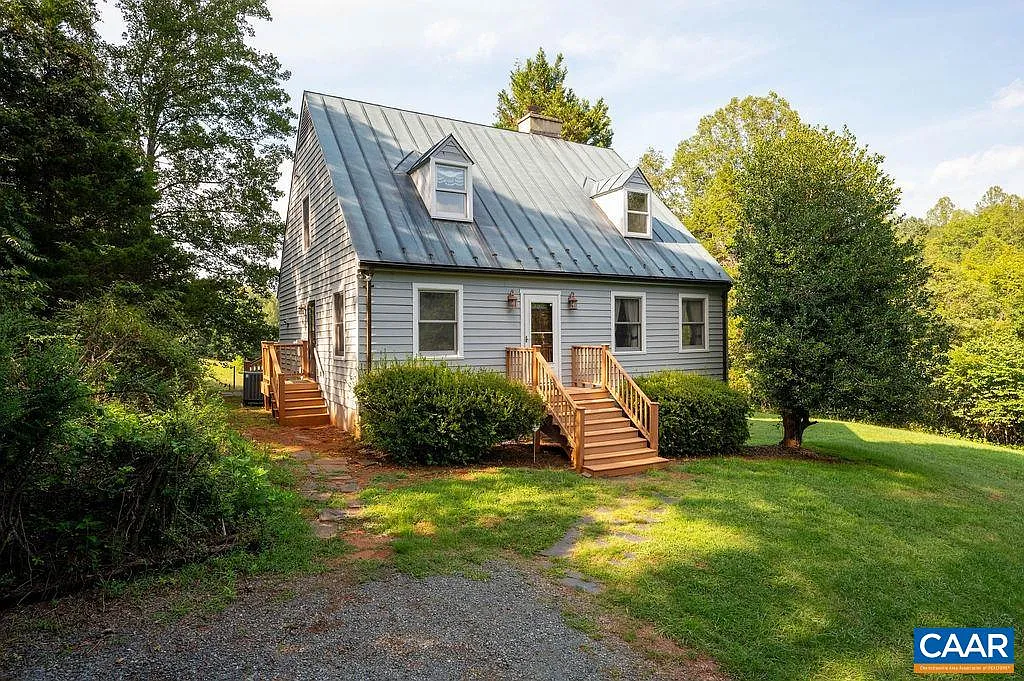 3 bed, 2.5 bath, 1438 sqft, $3,250 — Photo 1