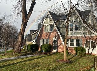 7255 Terrace St, Kansas City, MO 64114