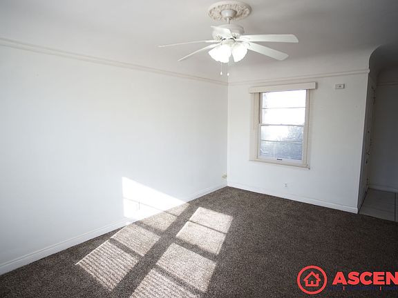 5th image of 1906 Carrere St #2