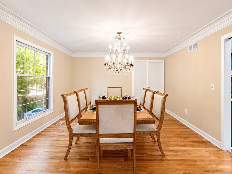 25795 Livingston Cir — Photo 15