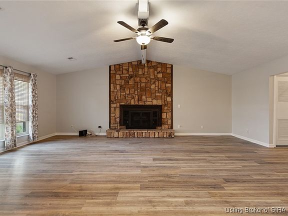 4th image of 312 Mary Drive