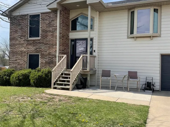 2211 Crestview Dr, Emporia, KS 66801