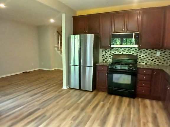 5th image of 9 Wedgewood Ct