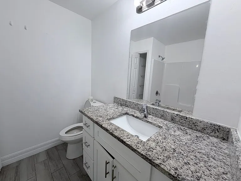 1544 Gretchen Ave S — Photo 6