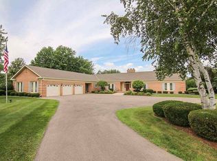 1819 Scott Cir, Stoughton, WI